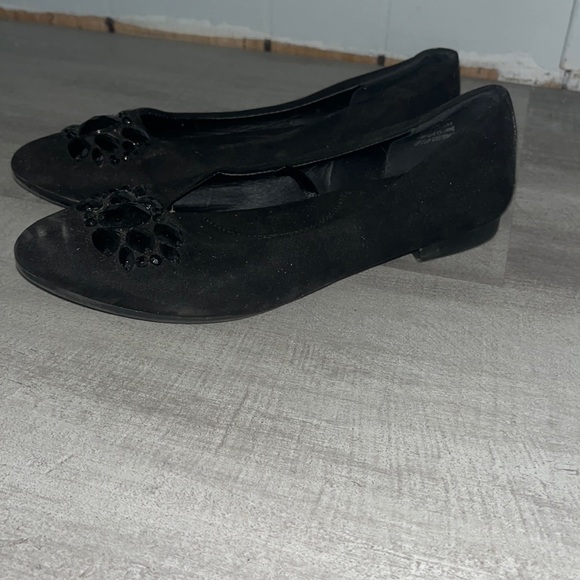 Black Dress Flats - Picture 2 of 2